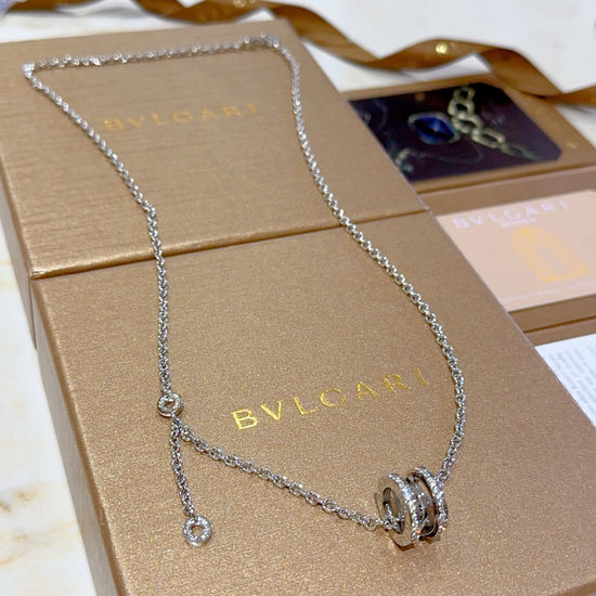 Bvlgari Round Diamond Fan Shape Necklace