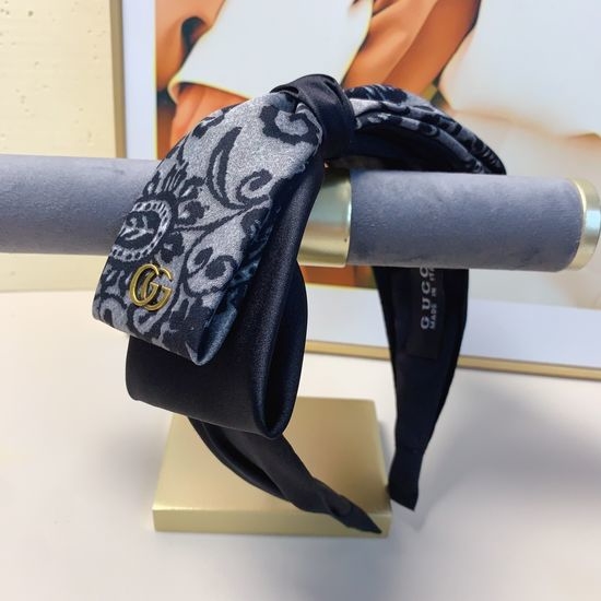 Gucci Vintage Logo Satin Bow Hair Hoop