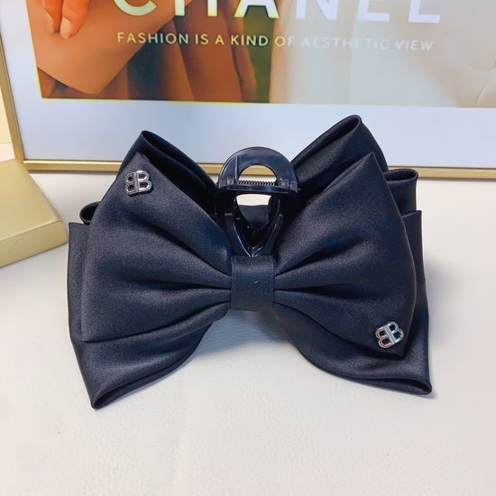 Balenciaga Bow Knot Hair Claw Clip