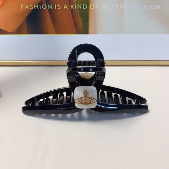 Vivienne Westhood Saturn Shaped Hair Claw Clip