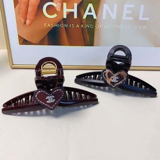 Chanel Heart Shape Leather Hair Claw Clip