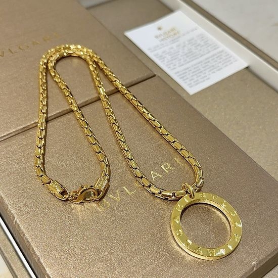 Bvlgari Elegant Ring Shape Pendant Necklace