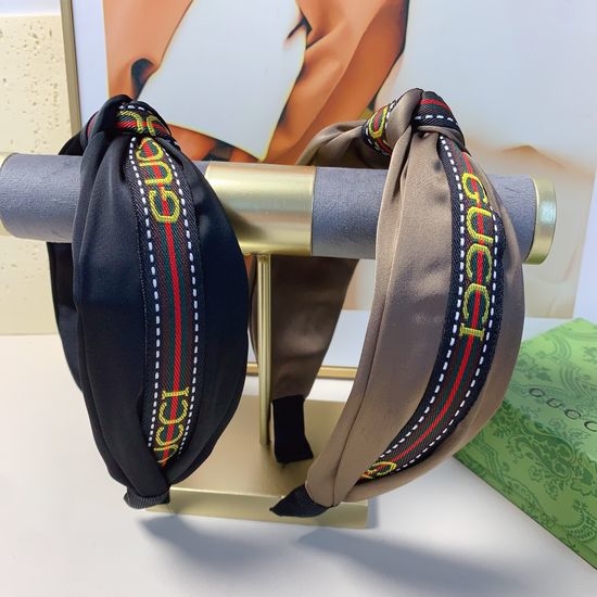 Gucci Embroidered Logo Elegant Hair Hoop