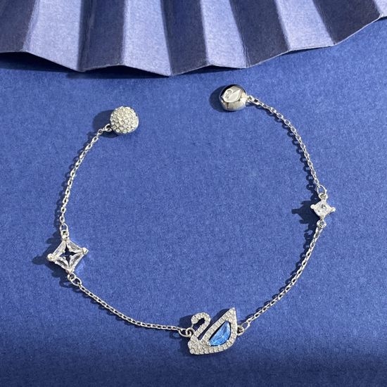 Swarovski Blue Swan Magnetic Buckle Rhinestone Bracelet