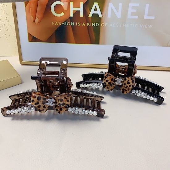 Chanel Leopard Bow Pearl Hair Claw Clip