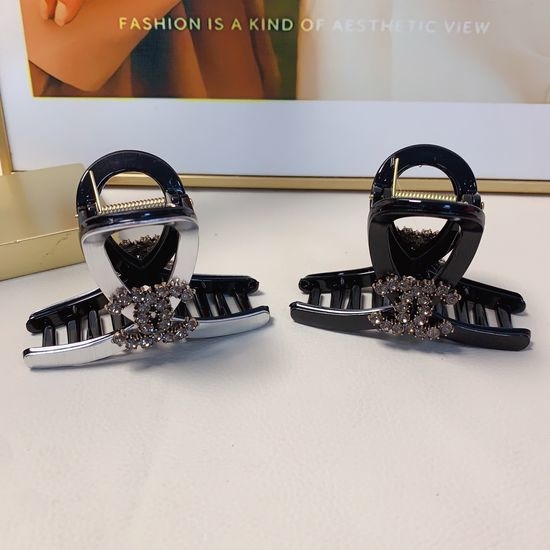 Chanel Metal Rhinestone Hair Claw Clip