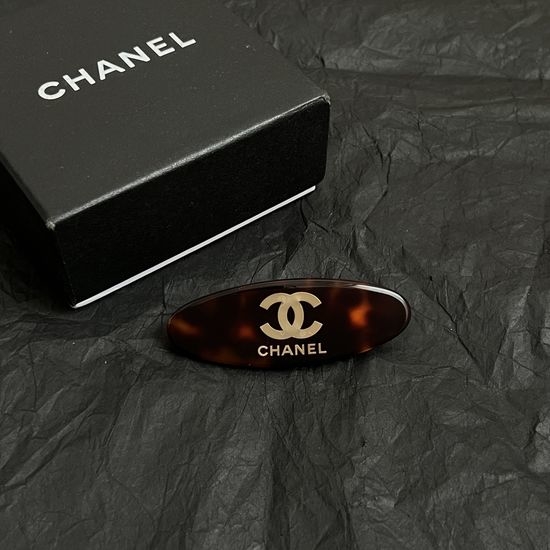 Chanel Vintage Bronze Hair Clip Elegant Accessory