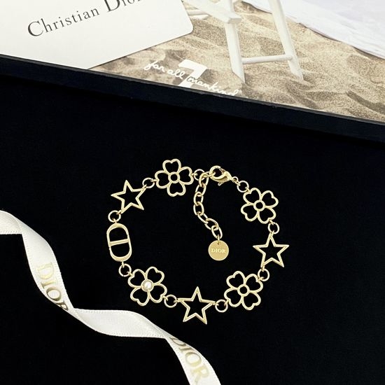 Christian Dior CD Hollow Star Clover Element Bracelet