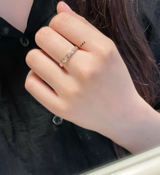 Chanel Classic Diamond Quilted Slim Ring