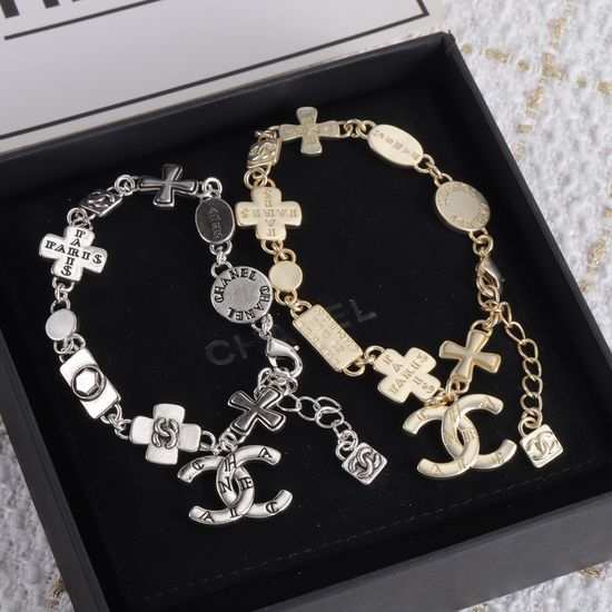 Chanel Minimalist Fashion Bracelet