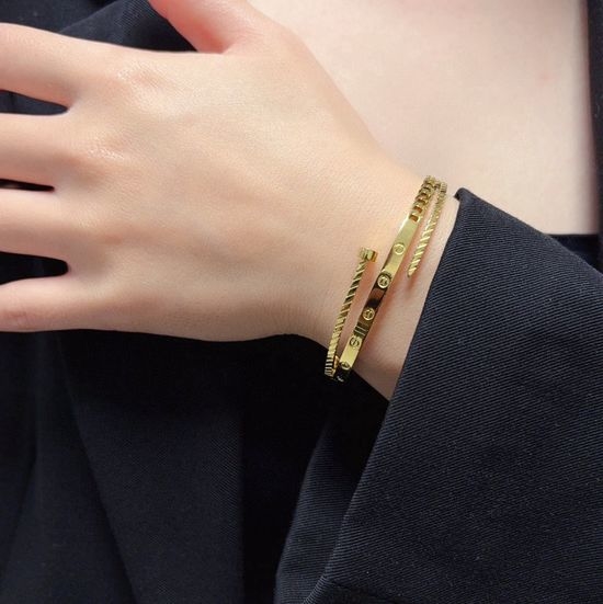 Cartier Nail Design Bangle Exquisite Premium Jewelry
