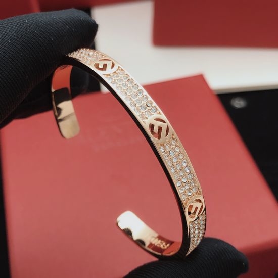 Louis Vuitton LV Rose Gold Pavé Crystal Bangle