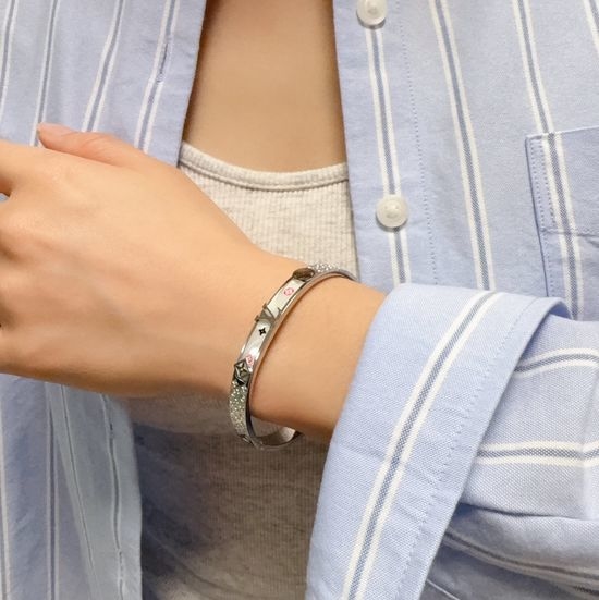 Louis Vuitton LV Mother of Pearl Carved Bangle