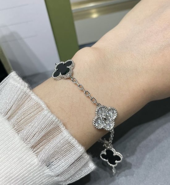 Van Cleef & Arpels VCA Gold-Plated Black Onyx Diamond Bracelet