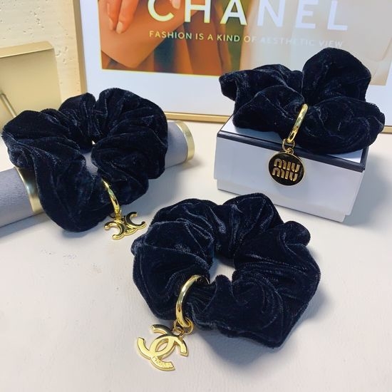 Miu Miu Velvet Tag Elastic Hair Ties