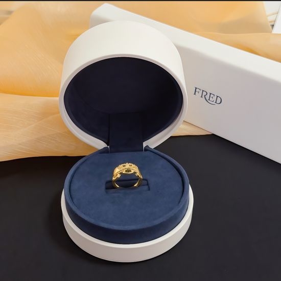 Fred Horseshoe Buckle Full Diamond Ring