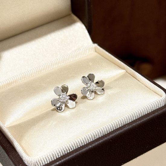 Van Cleef & Arpels VCA Clover Polished Sterling Silver Earrings