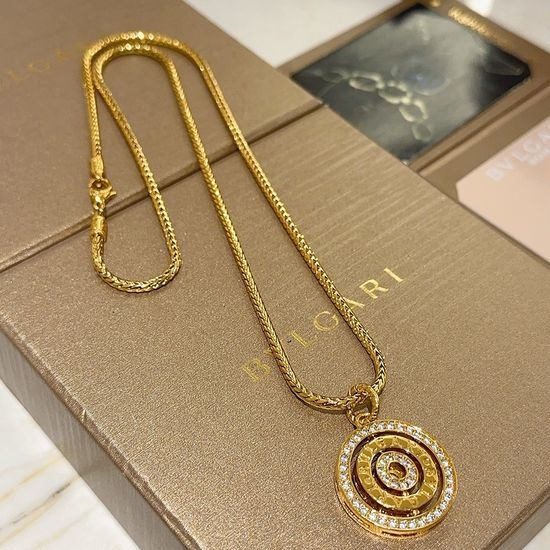 Bvlgari Elegant Classic Pendant Necklace