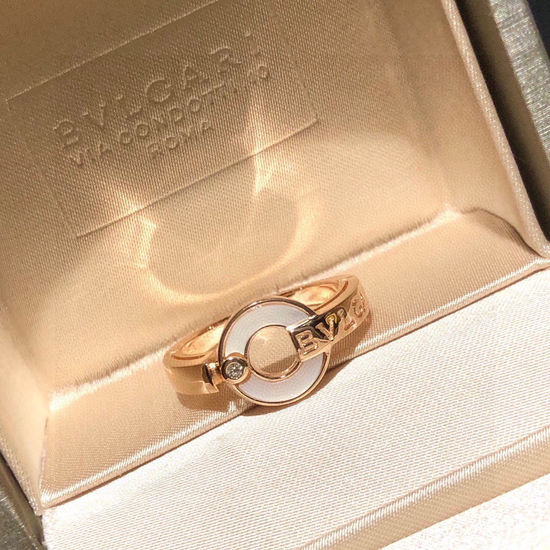 Bvlgari Mother of Pearl Diamond Disc Ring