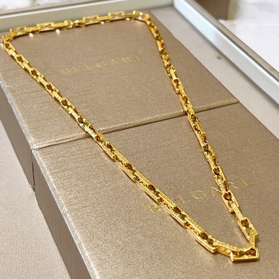 Bvlgari Elegant Ring Design Pendant Necklace