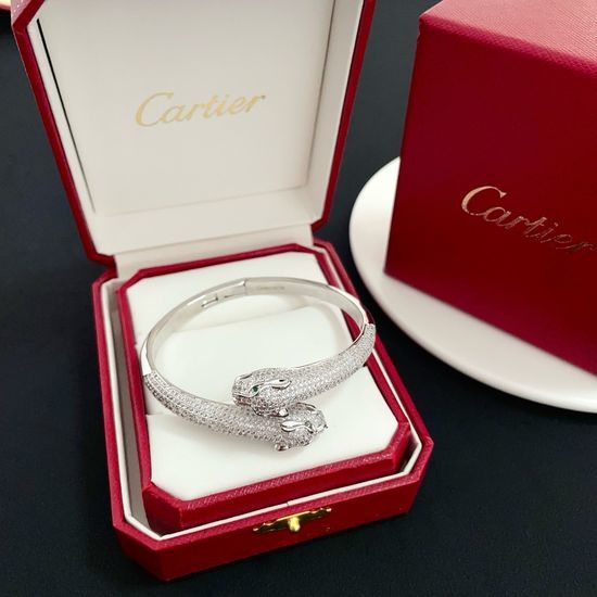 Cartier Diamond Inlaid Leopard Head Gold Bracelet