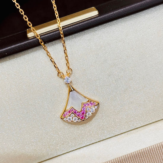 Bvlgari Shell Diamond Fan Shape Pendant Necklace
