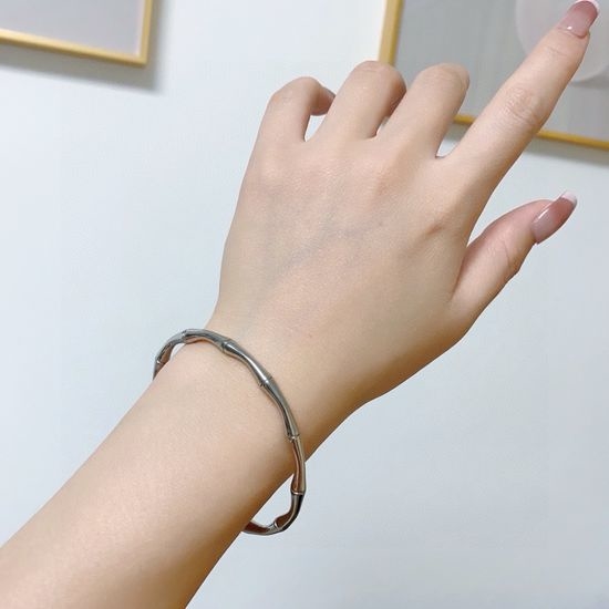 Gucci Bamboo Shape Open Bangle Elegant Design