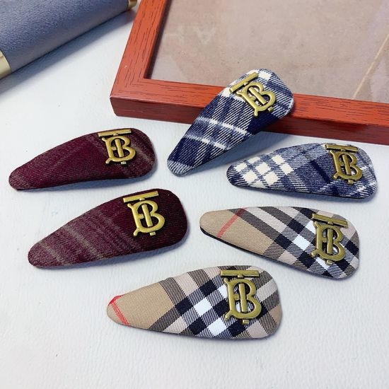 Burberry Classic Plaid Hair Side Clips Pair