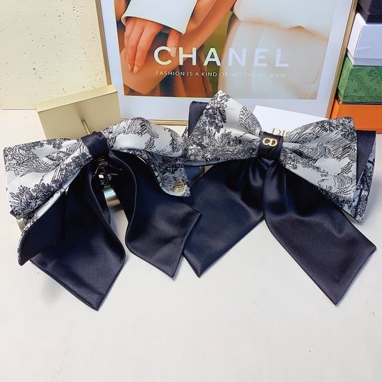 Christian Dior CD Double Layer Bow Hair Clip