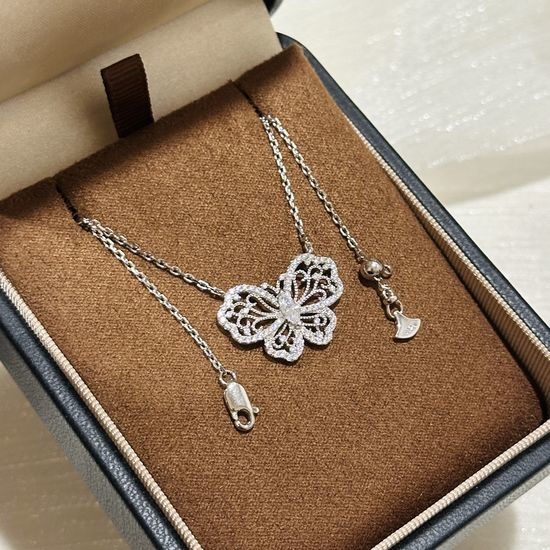 Graff Marquise Diamond Lace Butterfly Necklace