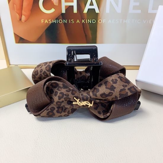 Yves Saint Laurent YSL Leopard Print Claw Clip Delicate Accessory