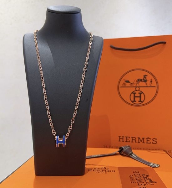 Hermes Enamel Letter Chain Classic Necklace
