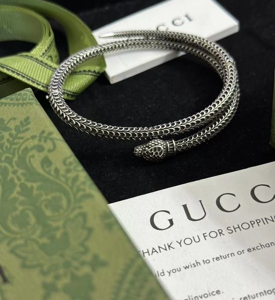 Gucci Classic Delicate Bangle