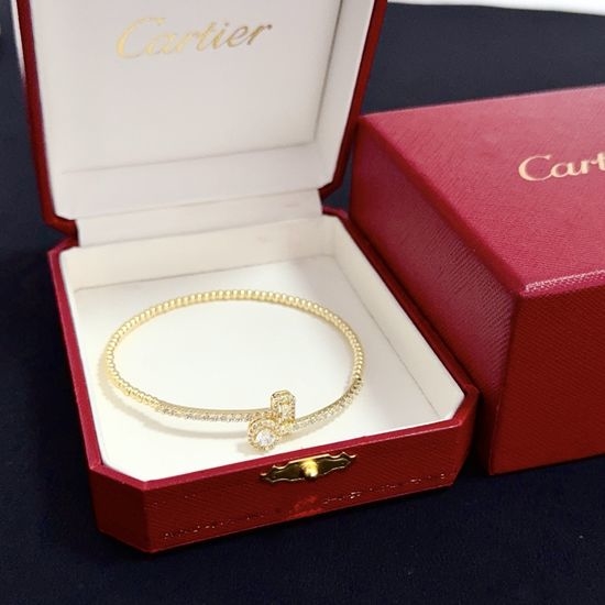 Cartier Premium Diamond Inlaid Bangle