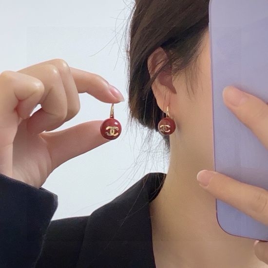 Chanel Elegant Pearl Decor Drop Earrings