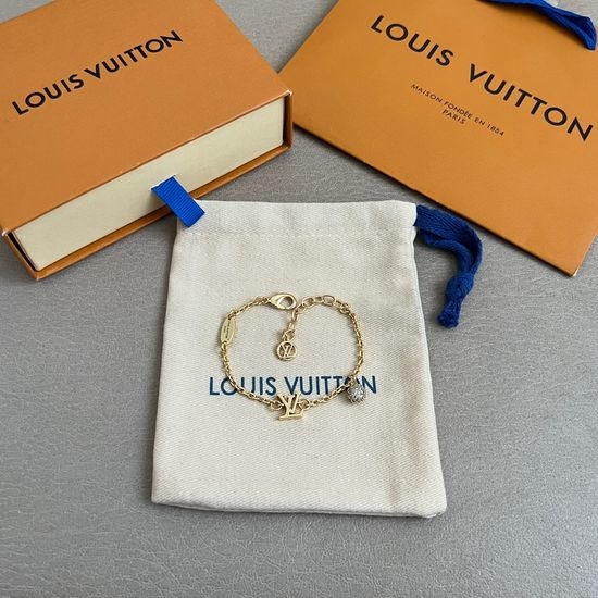 Louis Vuitton LV Unique Retro Fashionable Bracelet