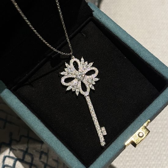 Tiffany & Co. Victoria Snowflake Large Key Necklace
