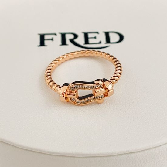 Fred Rose Gold Horseshoe Buckle Ring