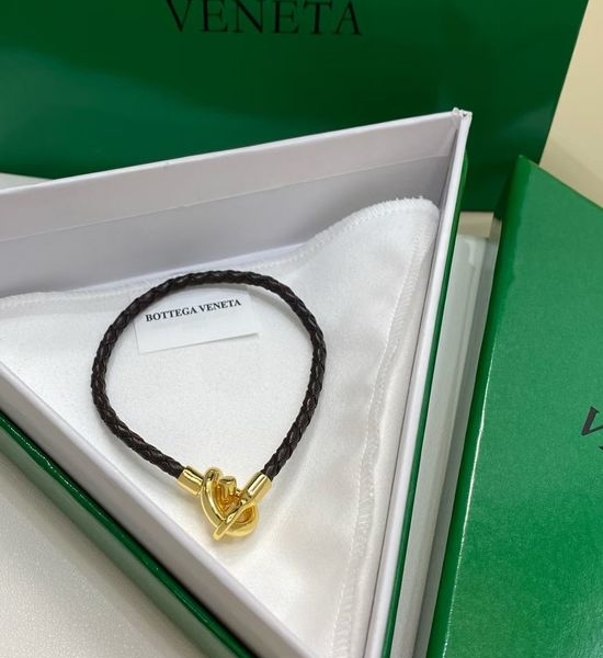 Bottega Veneta BV Leather Knotted Adjustable Bracelet
