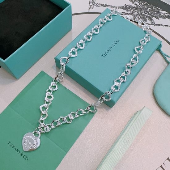 Tiffany & Co. Luxury Retro Style Necklace