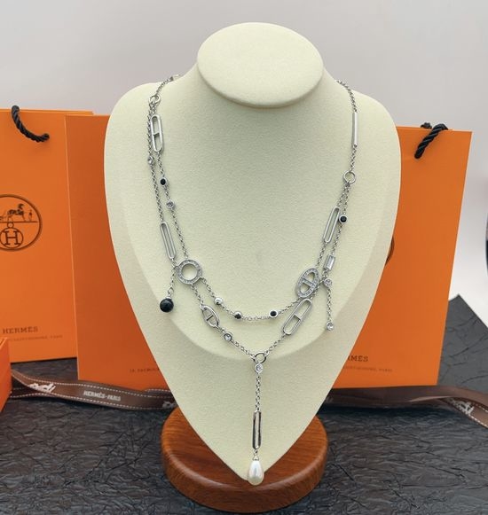 Hermes Tassel Black Pearl Silver Necklace