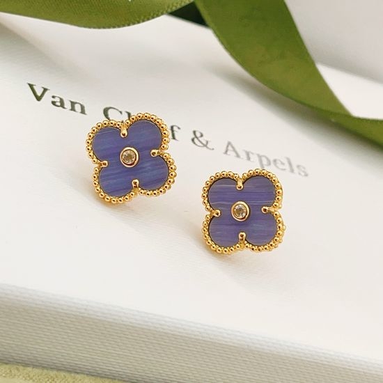 Van Cleef & Arpels VCA Purple Mother-of-pearl Clover Single Diamond Earrings