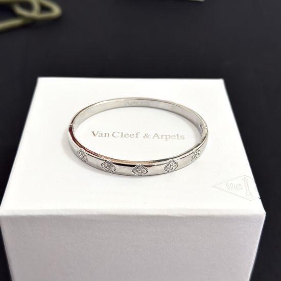 Van Cleef & Arpels VCA Diamond Clover Bracelet Bangle