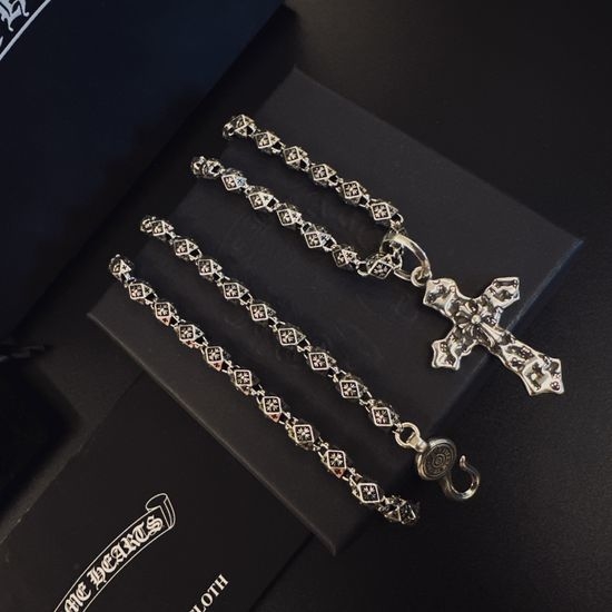 Chrome Hearts Classic Cross Pattern Pendant Necklace