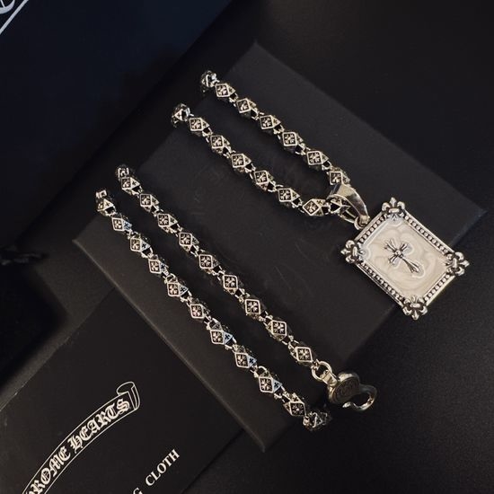 Chrome Hearts Classic Cross Pattern Pendant Necklace