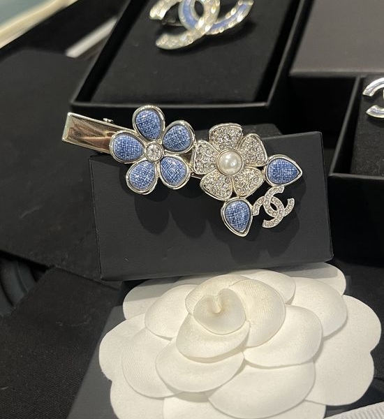Chanel Denim Pattern Pearl Hair Clip