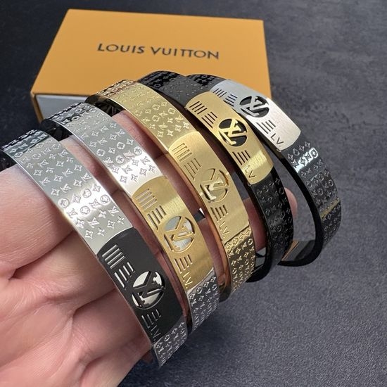 Louis Vuitton LV Carved Letter Print Bangle