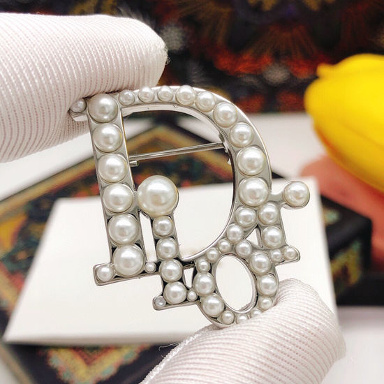 Christian Dior CD Letter Brooch Brass Material