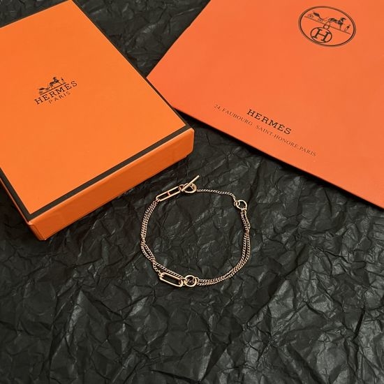 Hermes Delicate Elegant Classic Bracelet