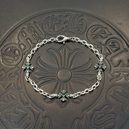 Chrome Hearts Vintage Green Diamond Bracelet Classic Design